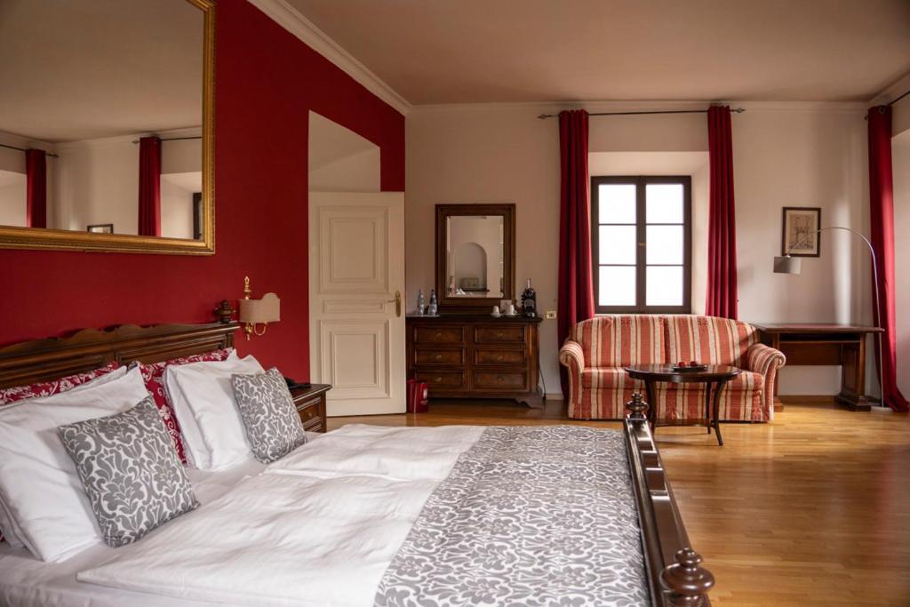 Hotel Castel Rundegg (Adults Only) Merano Exterior photo