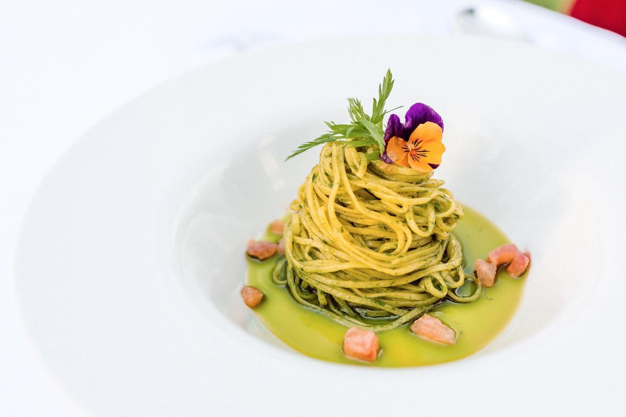 Hotel Castel Rundegg (Adults Only) Merano Exterior photo